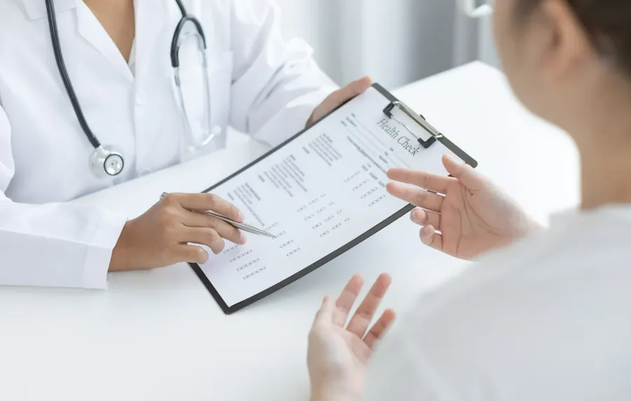 便秘が続く時・便秘薬が必要な時のオンライン診療活用法