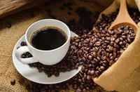 カフェインと健康｜リスク・一日摂取量・中毒セルフ診断までの摂取ガイド