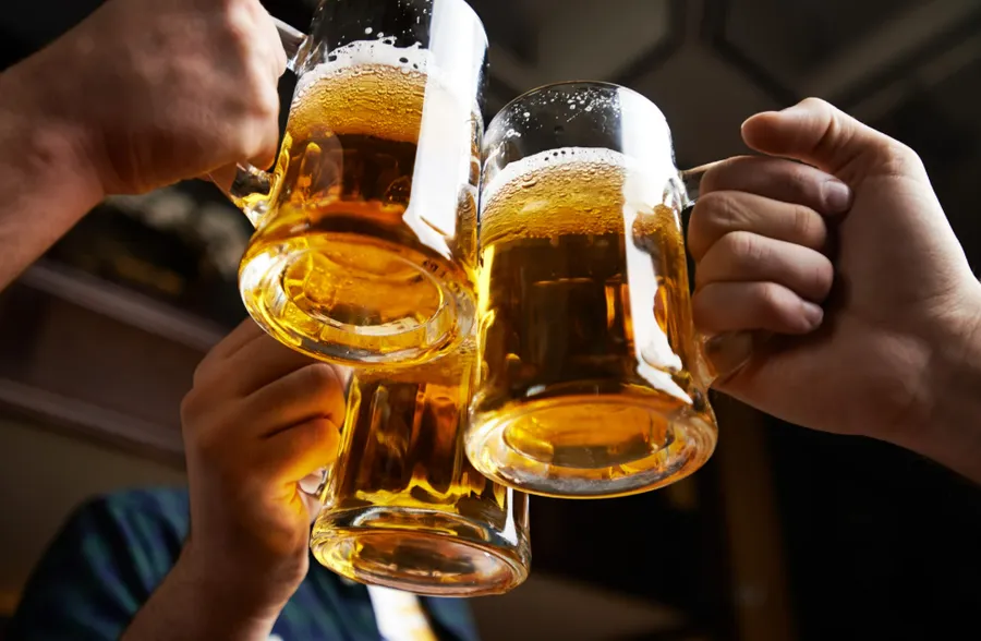 飲酒と肌の関係について